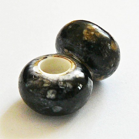 Perle synthétique gros trou noire 14mm