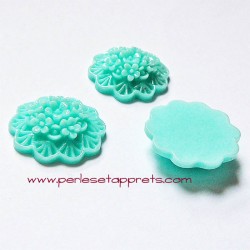 Cabochon résine bouquet de fleurs vert d'eau 20mm pour bijoux, perles et apprêts