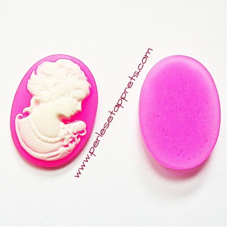 Cabochon résine camée femme rose fuchsia 24mm pour bijoux, perles et apprêts