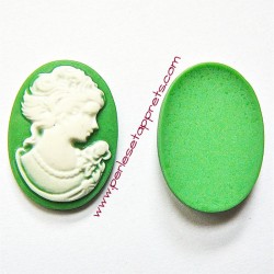 Cabochon résine camée vert 24mm pour bijoux, perles et apprêts