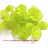 Lot 18 Fleur acrylique verte 20mm