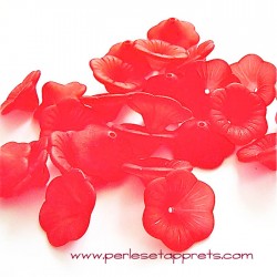 Fleur acrylique rouge 20mm pour bijoux, perles et apprêts