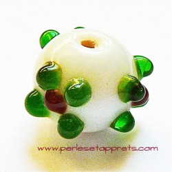 Perle ronde fleur en verre blanc vert 16mm