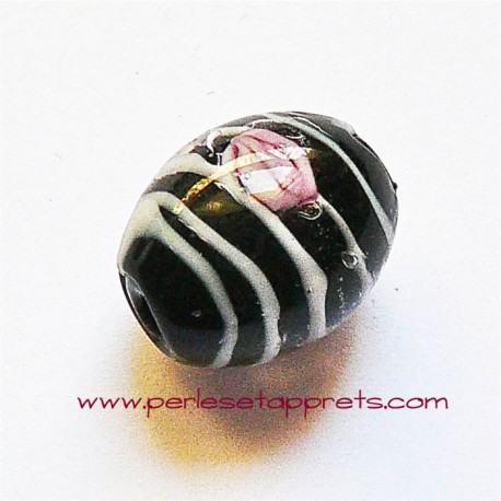 Perle ovale en verre noir 18mm