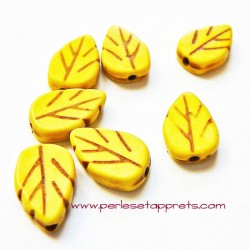 Perle feuille 13mm howlite jaune