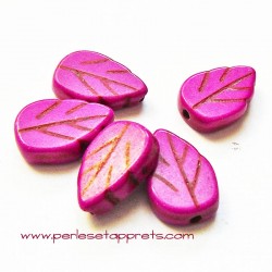 Perle feuille 13mm howlite fuchsia