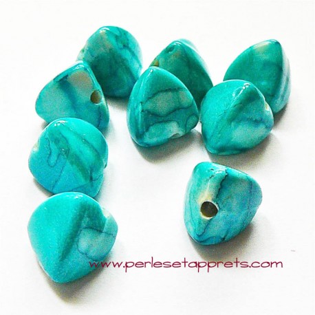 Perle synthétique pyramide turquoise 13mm pour bijoux, perles et apprêts