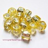 Lot 10 Perle synthétique 8mm cube jaune