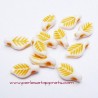 Lot 24 Perle synthétique 10mm feuille orange