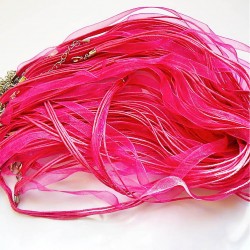 Tour de cou organza fuchsia 4 cordons 45cm